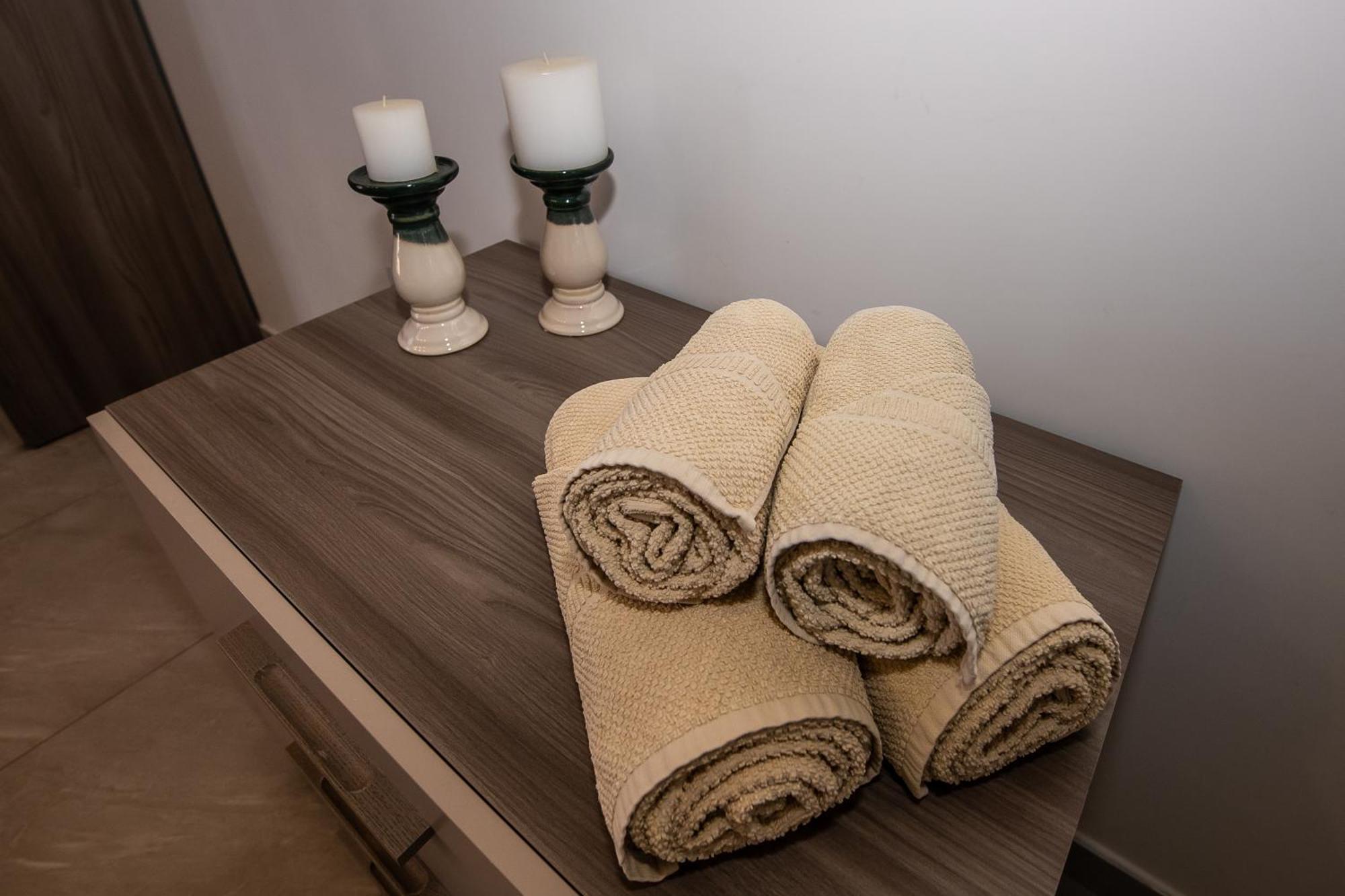 Clifftop Modern Apartment Mellieha Bagian luar foto