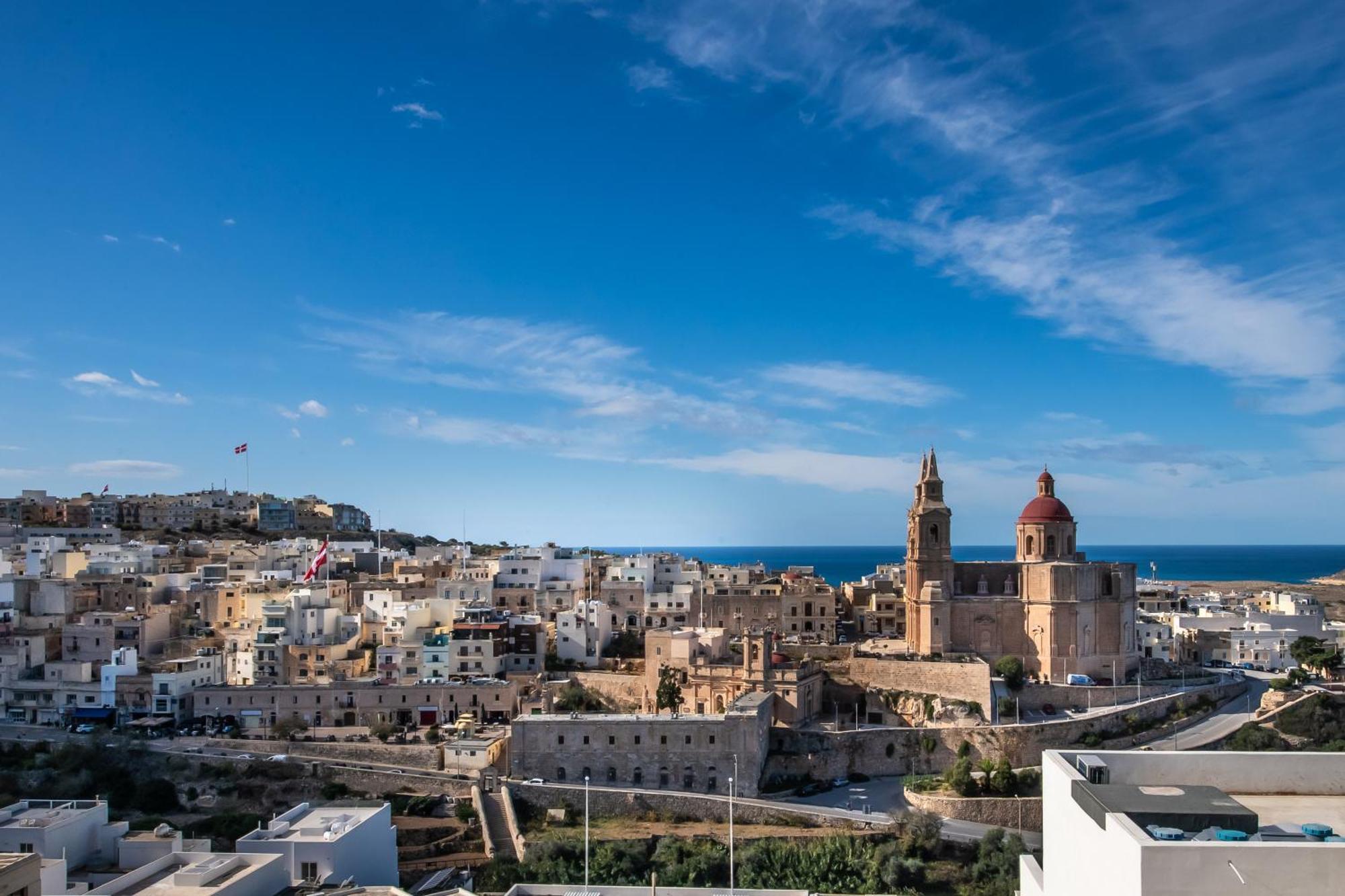 Clifftop Modern Apartment Mellieha Bagian luar foto